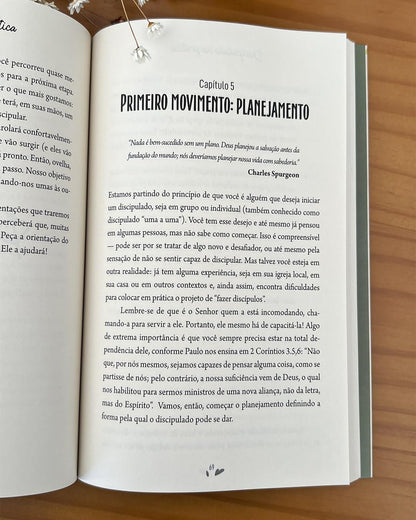 Discipulado na prática: mulheres cuidando de mulheres na igreja local