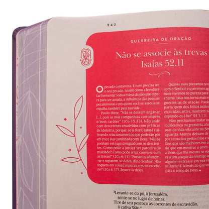 A Biblia da Mulher que Ora - Expandida - Roxa (Em Portugues do Brasil)